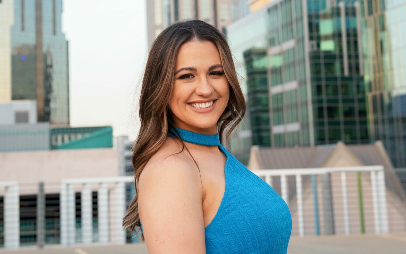 Meet Hannah Byrom - NashvilleVoyager Magazine | Nashville's Most