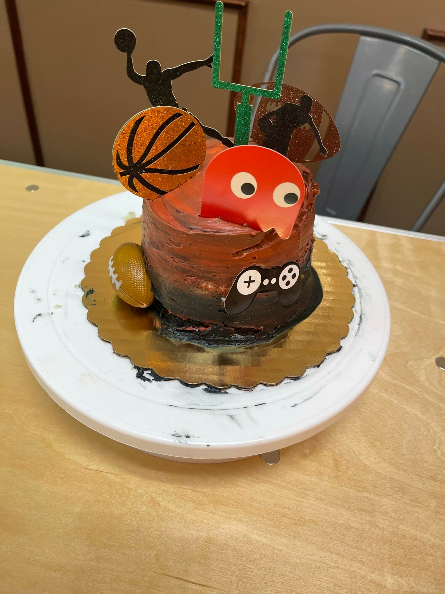 Hidden Gems Meet Starr Frierson of Sip & Cake Create